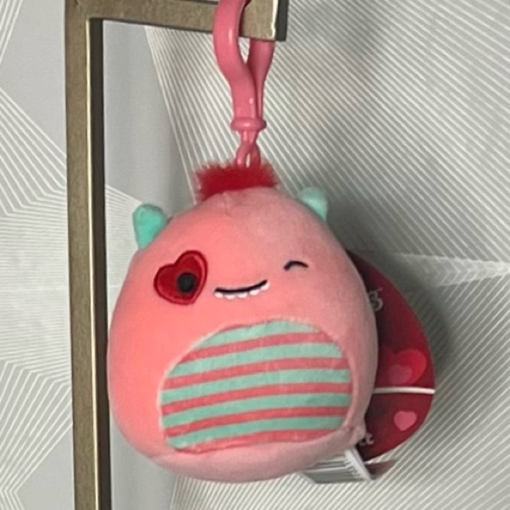 Squishmallows Willett the Monster Clip 3” NWT
